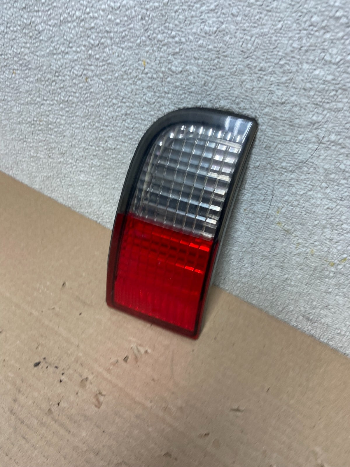 2003 2004 2005 2006 Lincoln Ls Right Passenger RH Inner Tail Light Oem AB1069 LK1