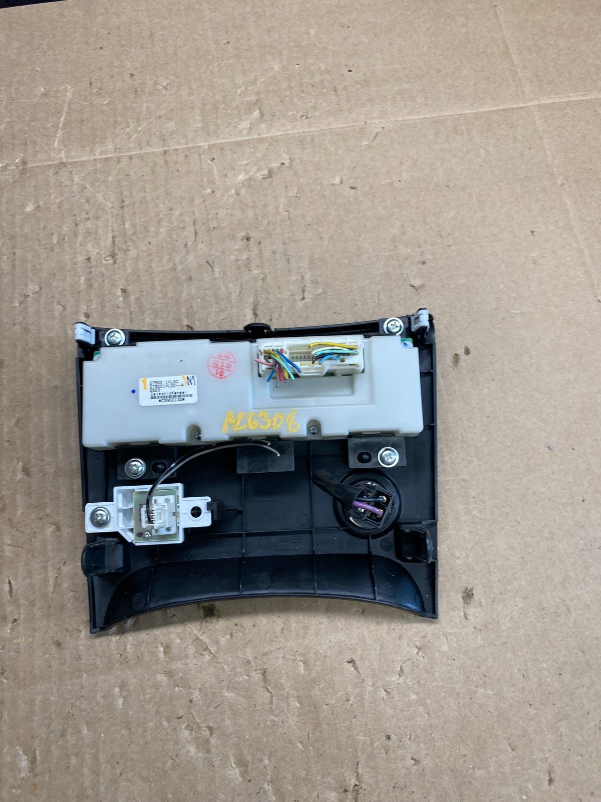 2011 to 2015 Nissan Rogue Heater Temperature AC Climate Control AC6308 DG3