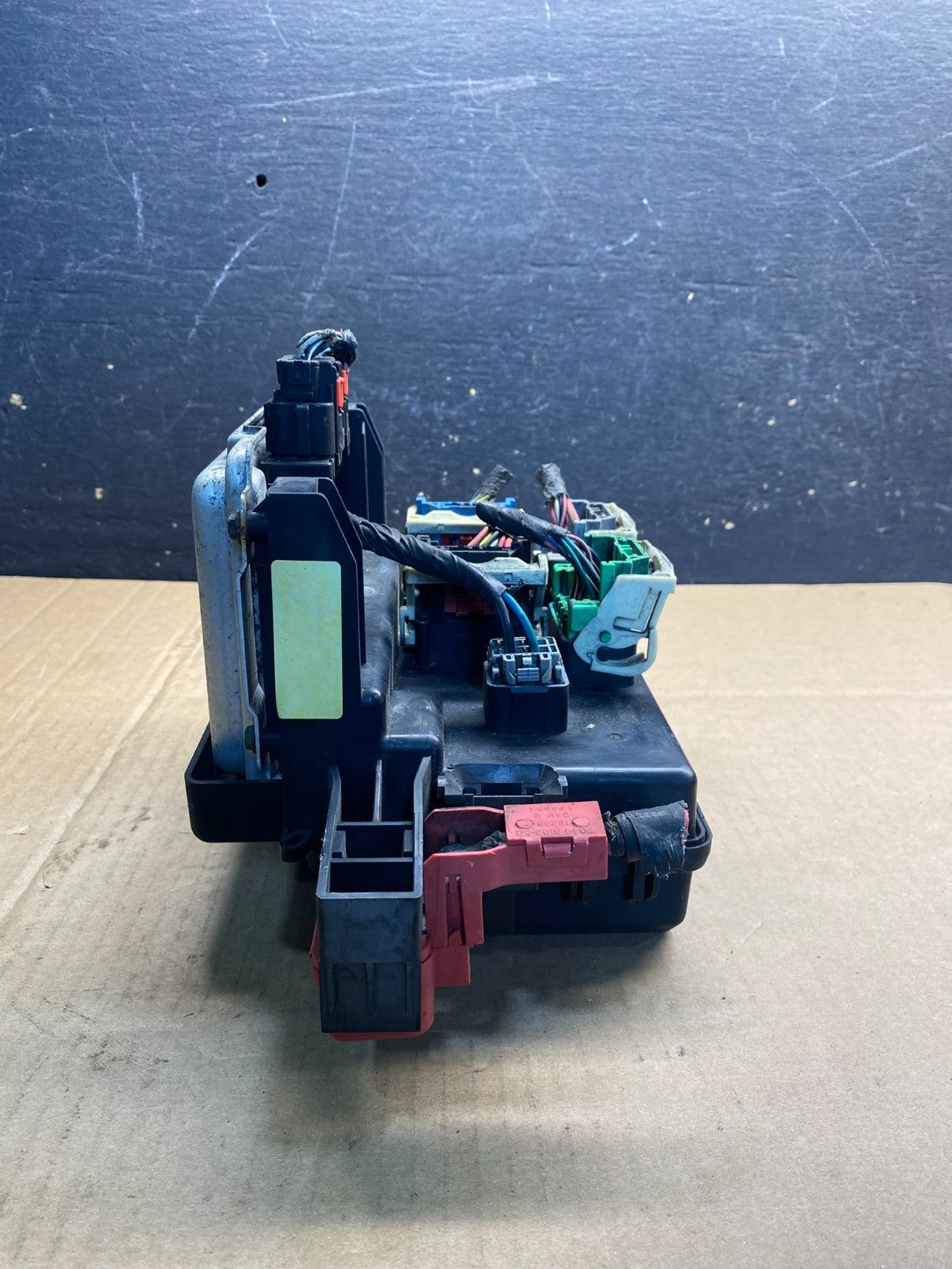 2005 Dodge Charger  Fuse Box Body Control Module BCM aa7612 DG2