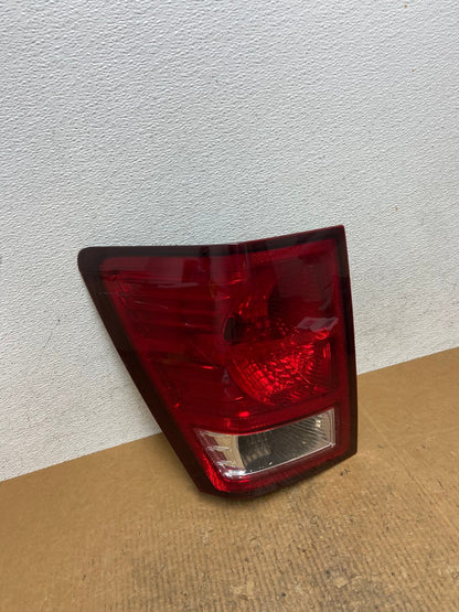2007 2008 2009 2010 Jeep Grand Cherokee Left Driver Lh Tail Light AE2746 LK2