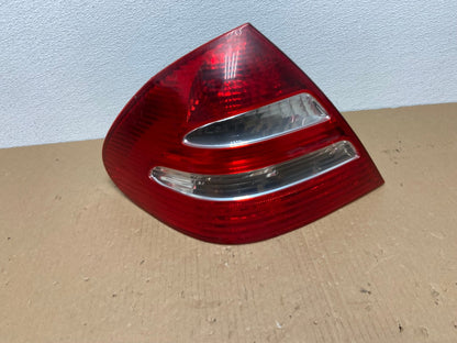 2003-2006 Mercedes E Class Sedan Left Driver LH Side Tail Light AB6462 LK0
