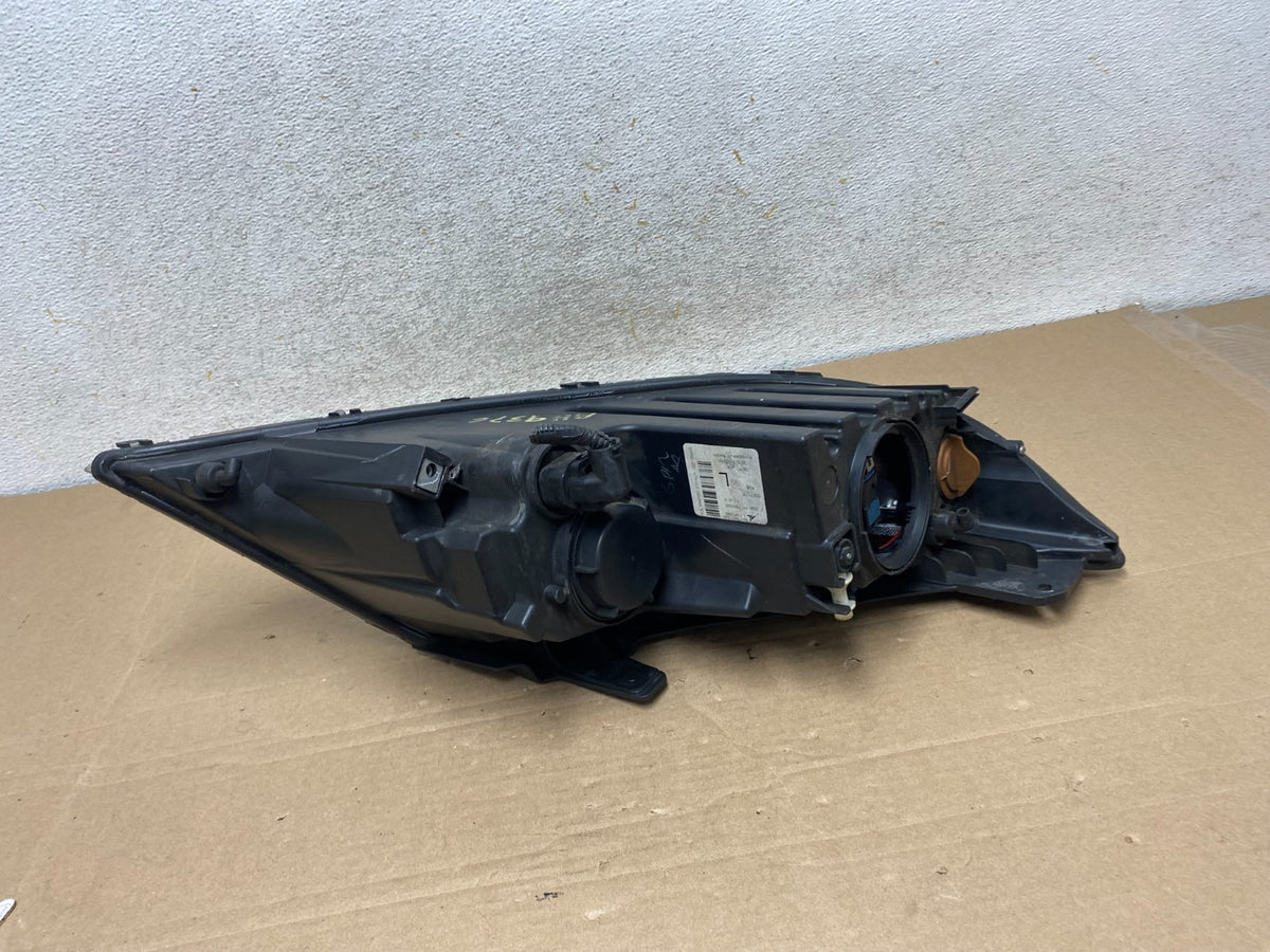 2011 to 2013 Kia Sorento Left Driver LH Side Headlight Halogen AH9376 DW5