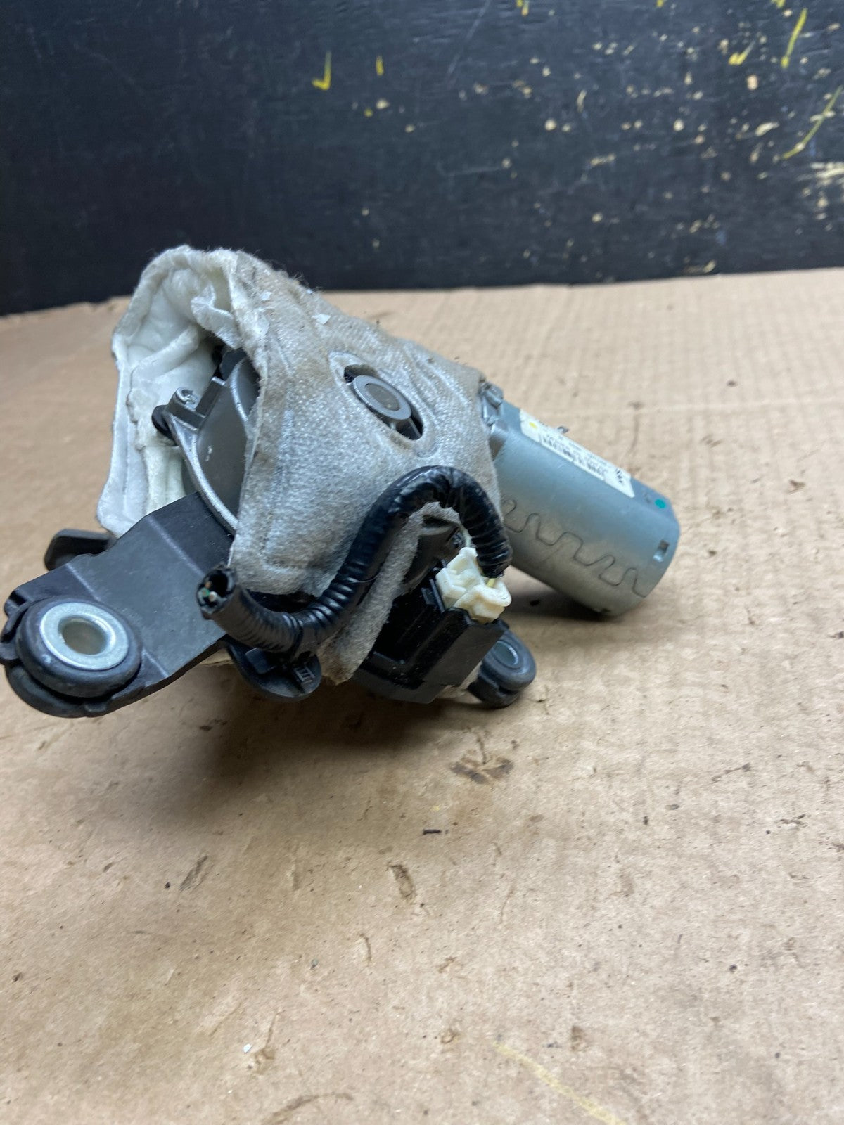 2013-2016 Nissan Pathfinder Back Door Rear Wiper Motor Wiper Blade z0246  DG2
