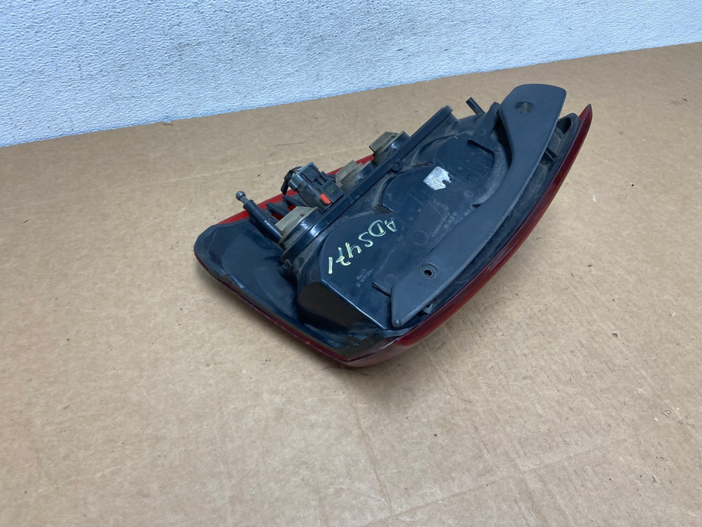 1999 - 2004 Jeep Grand Cherokee WJ Left Driver Lh Tail Light AD5471 LK4