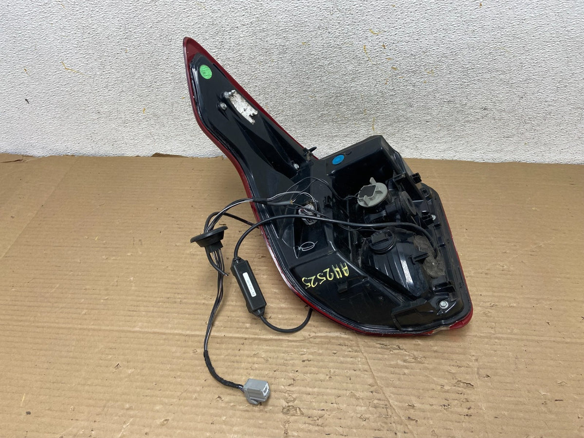 2020 2021 2022 2023 Ford Explorer Right Passenger Side Tail light AH2525 DW6