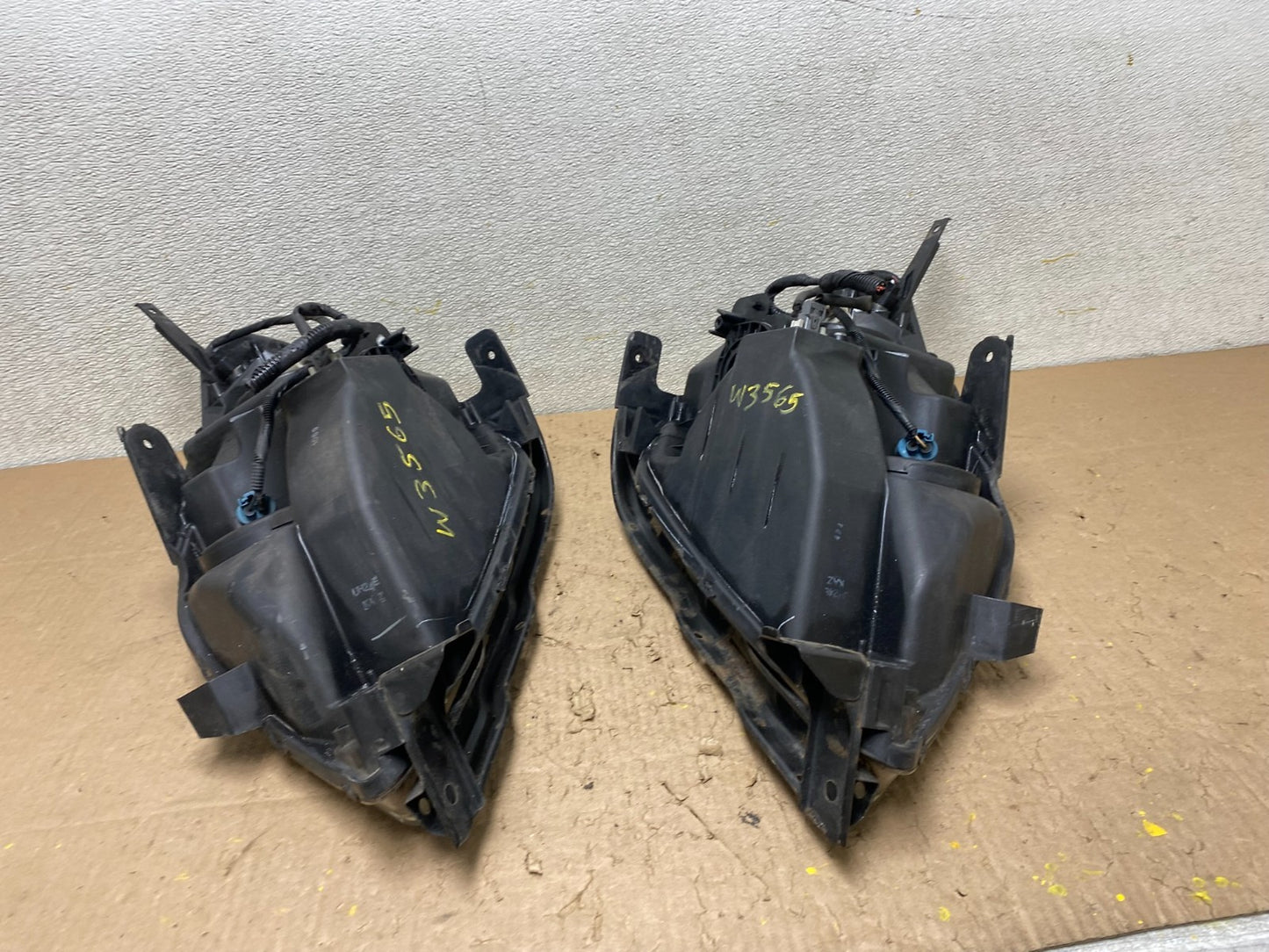 2005 2006 2007 Honda Odyssey Left+Right Set Halogen Headlights W3565 DW13