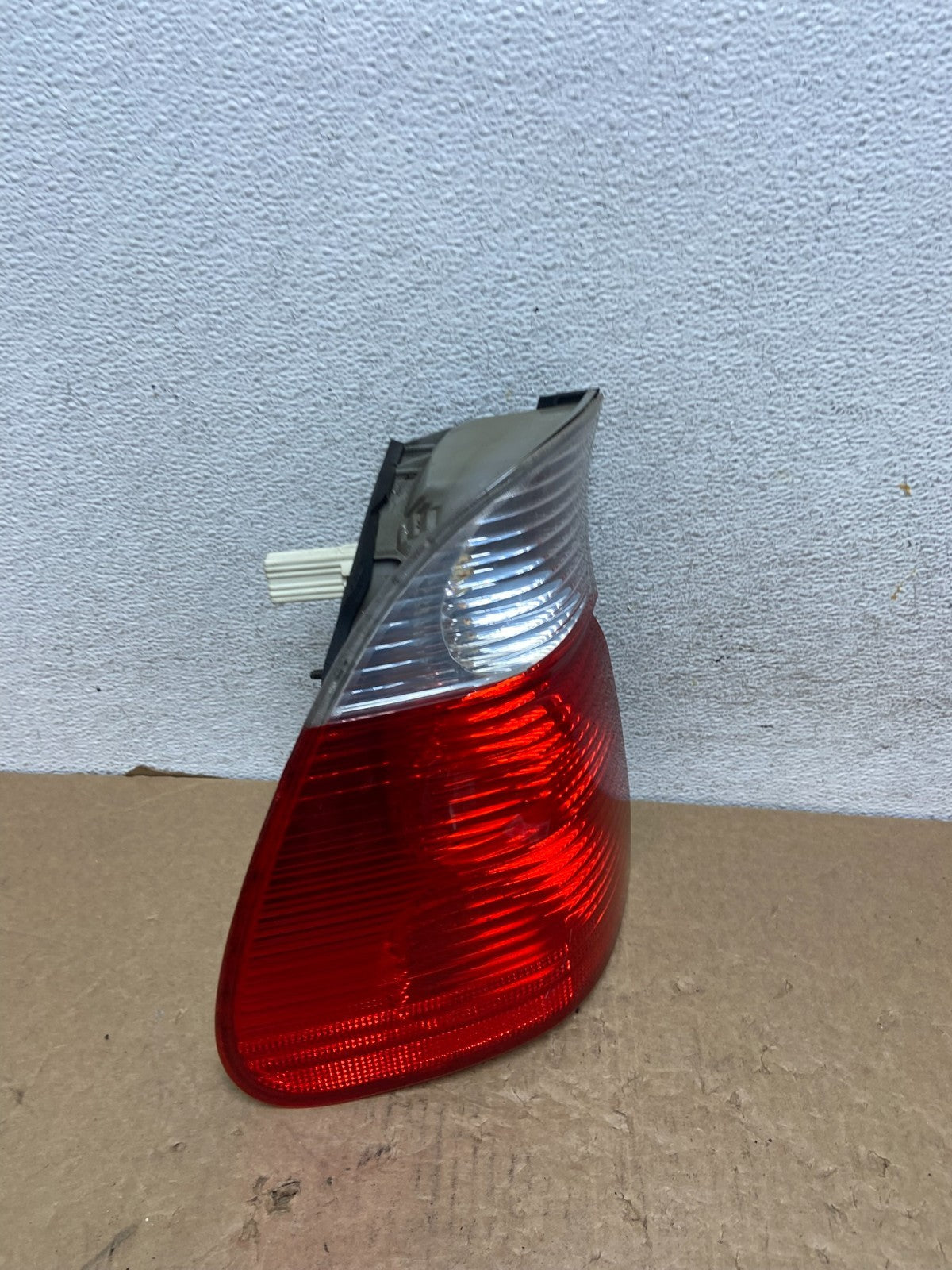 2004 2005 2006 BMW E53 X5 Left Driver Lh Side Tail Light AF7955 GD2