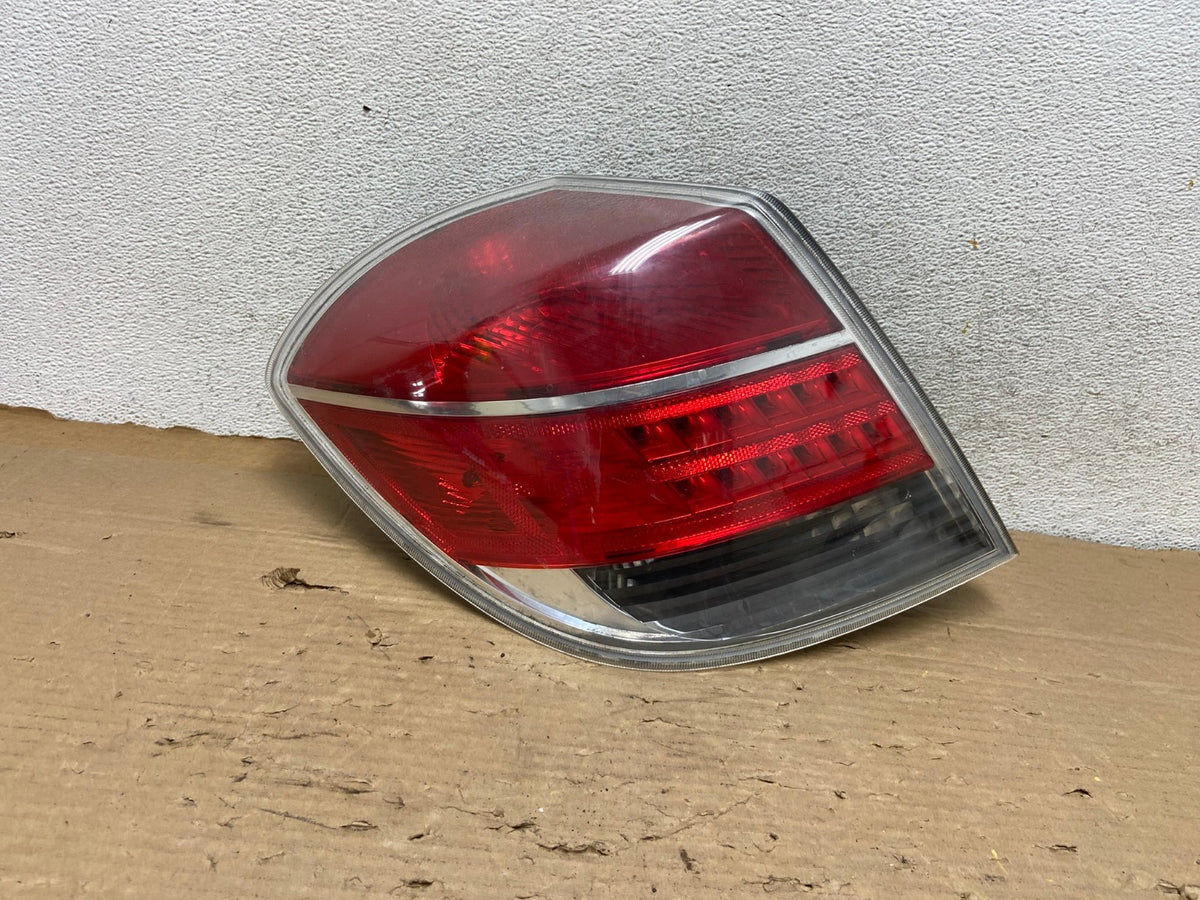 2007 2008 2009 Saturn Aura Left Driver LH Side Tail Light AG8342 LK0