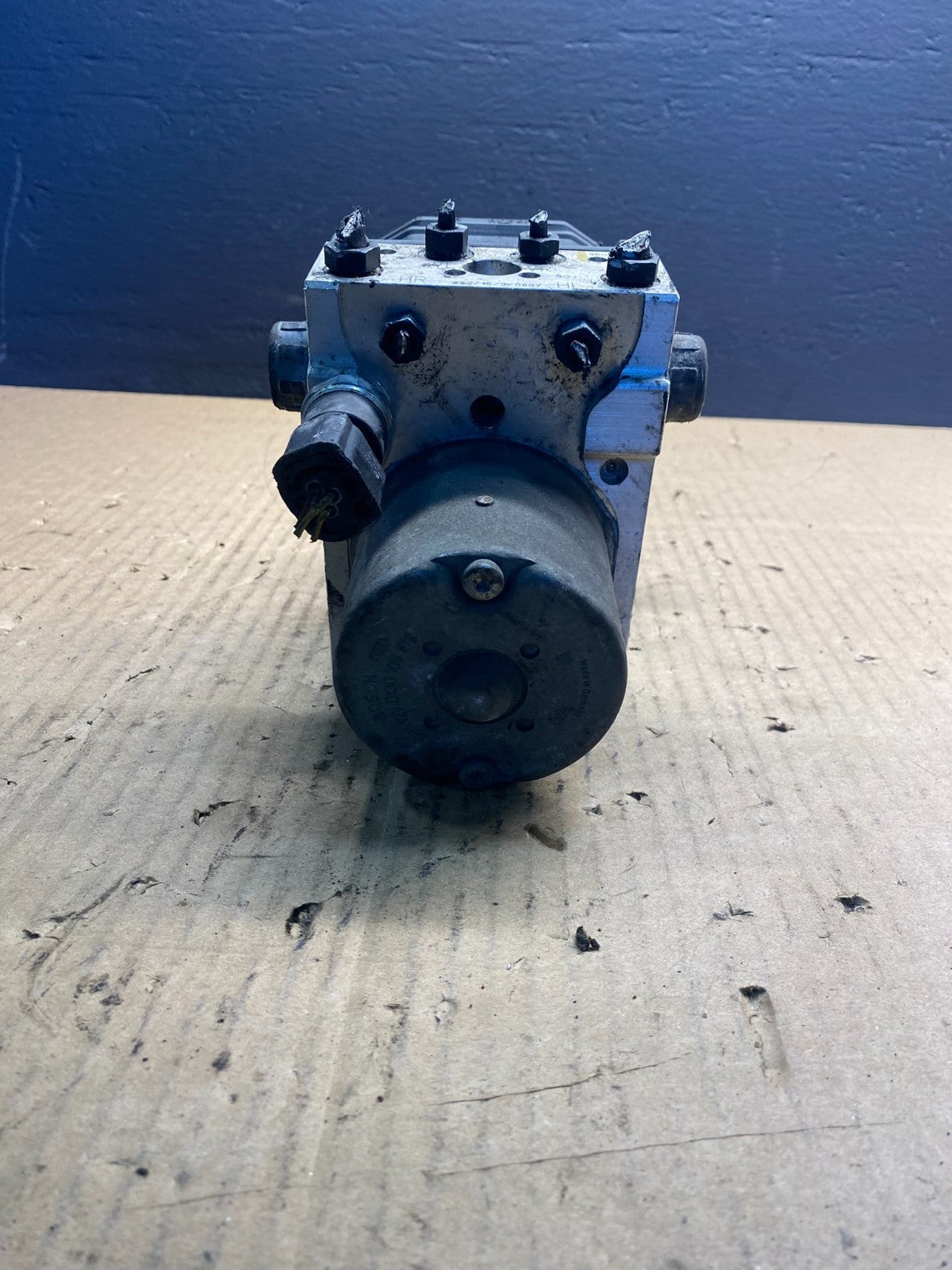 2007 to 2008 Audi A4 ABS Anti-Lock Brake Pump  OEM ab4353 DG2