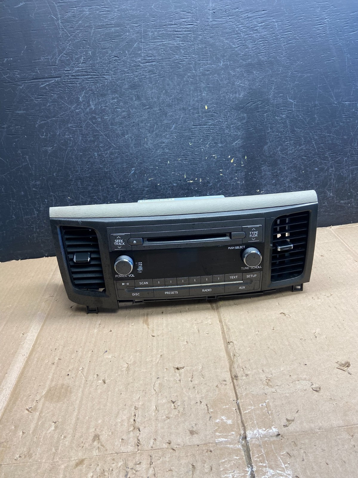2011 to 2014 Toyota Sienna AM FM CD Mp3 Radio Receiver AI2732 DG0