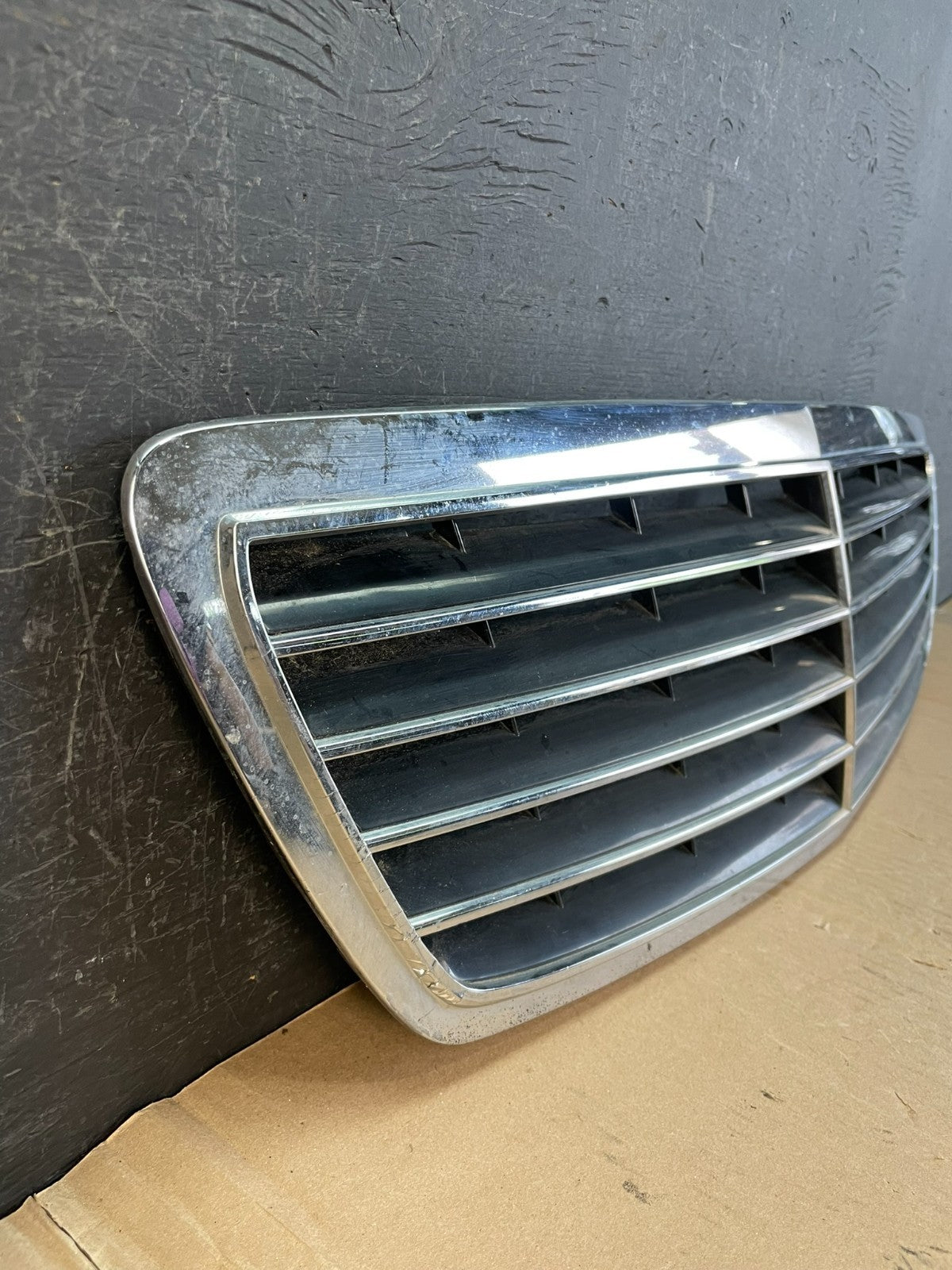 2003 to 2006 Mercedes Benz S-Class Front Grille AD8284 DG2