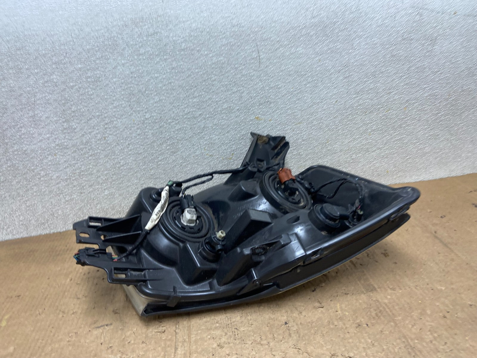 2004 to 2007 Nissan Armada Left Driver Lh Side Headlight Halogen Oem AA8272 DW6