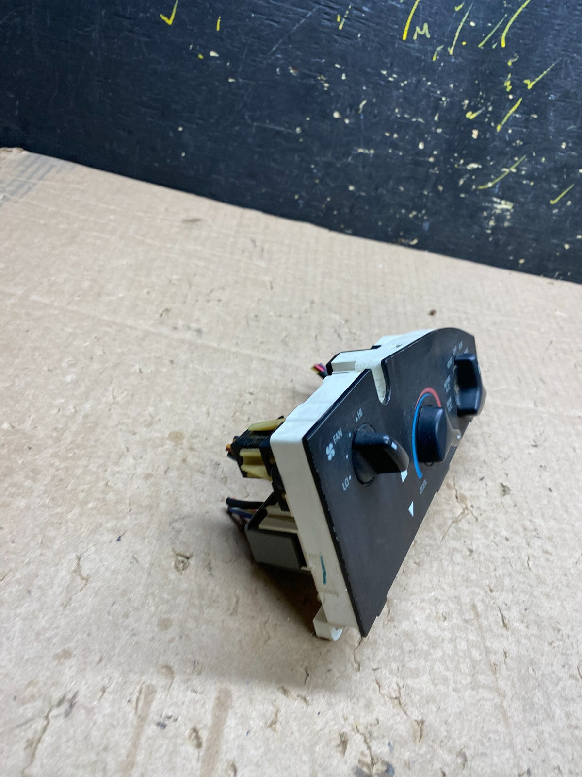 1997-2014 Ford Van Econoline E150 E250 Heater Climate Fan Control Z1668 DG1