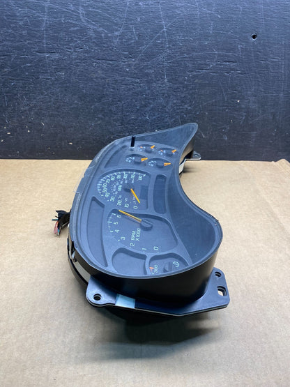 2003 to 2006 Chevrolet Silverado Speedometer Instrument Cluster AH7147 PS1