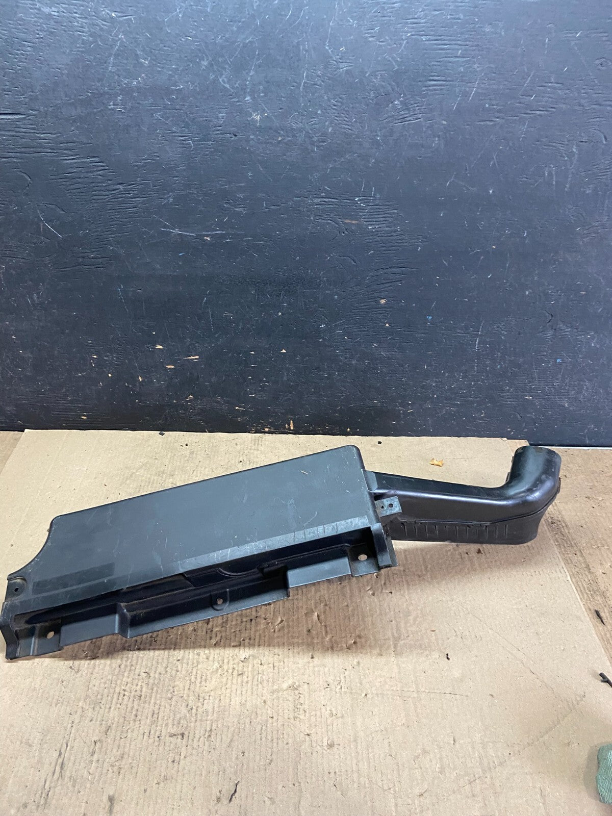 2003 to 2008 Nissan Murano Air Intake Cleaner Duct O0575 DG0