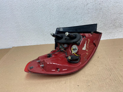 2016 to 2018 Kia Sorento Right Passenger RH Side Tail Light ae5008 DG5