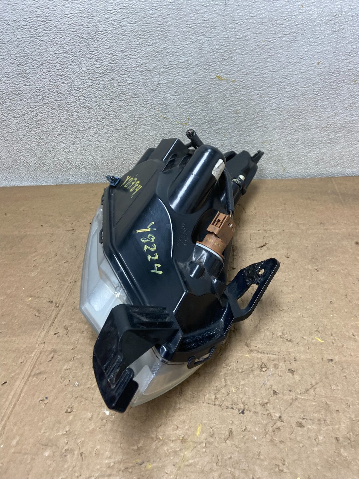 2008 2009 2010 2011 Ford Focus Left Driver Lh Headlight Halogen Oem Y8224 DW10