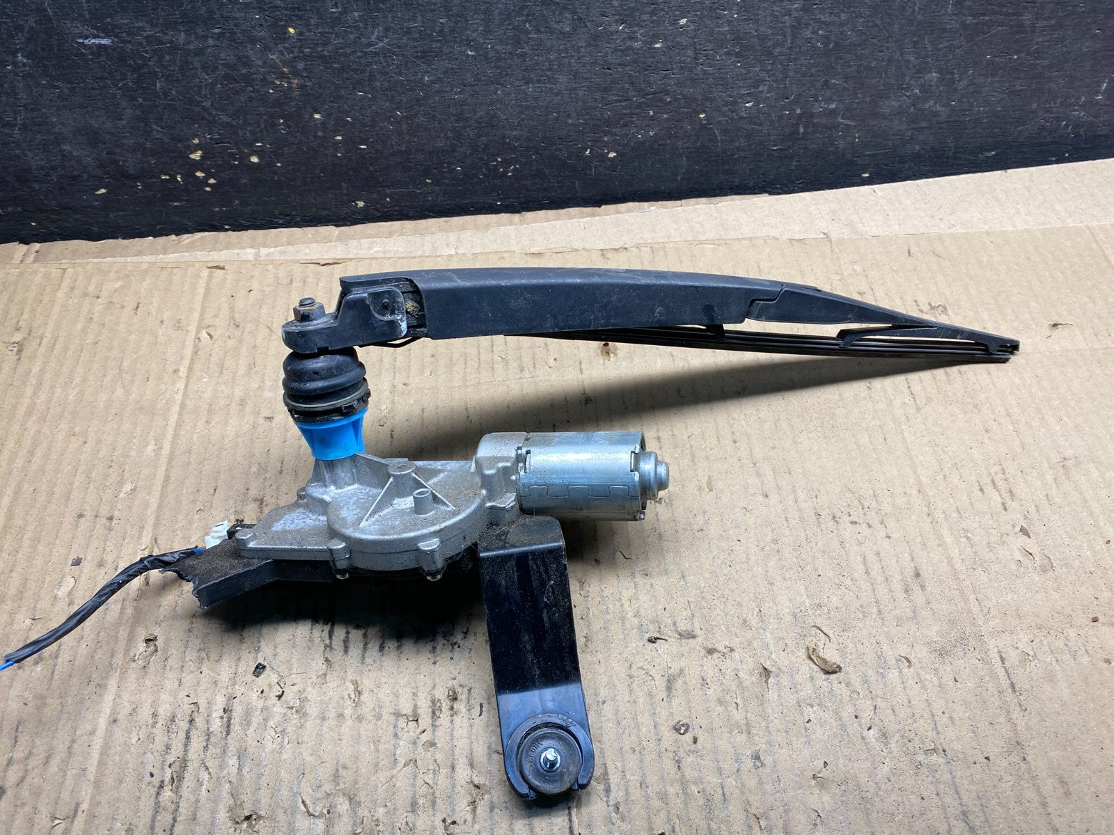 2011-2016 Kia Sportage Rear Glass Windshield Wiper Motor Y1367 DG0