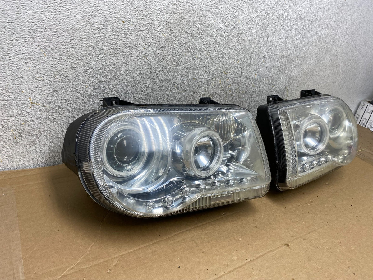 2005 2006 2007 Chrysler 300 Left+Right LED Dualr Ring Headlights ah8203 DG1