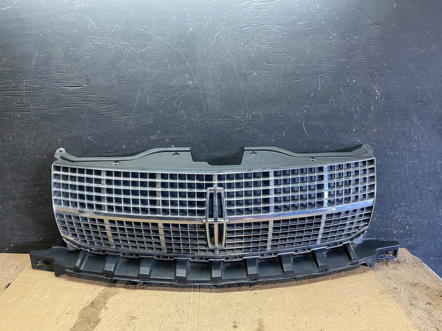 2007 to 2010 Lincoln Mkx Front Upper Grill Grille OEM X3579 DG0