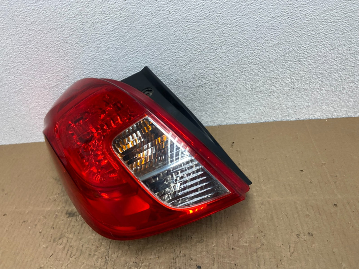 2013 to 2016 Buick Encore Left Driver LH Side Tail Light Oem AB8486  DG1