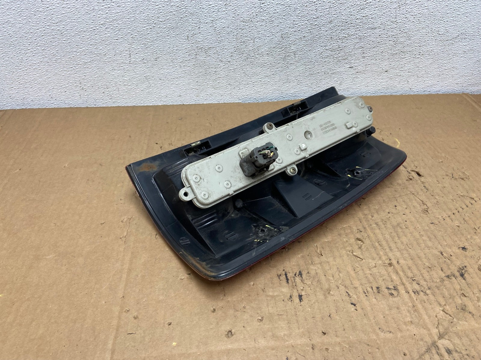 2002 to 2006 Dodge Ram 1500 Left Driver side Tail Light DEPO AD2373 LK7