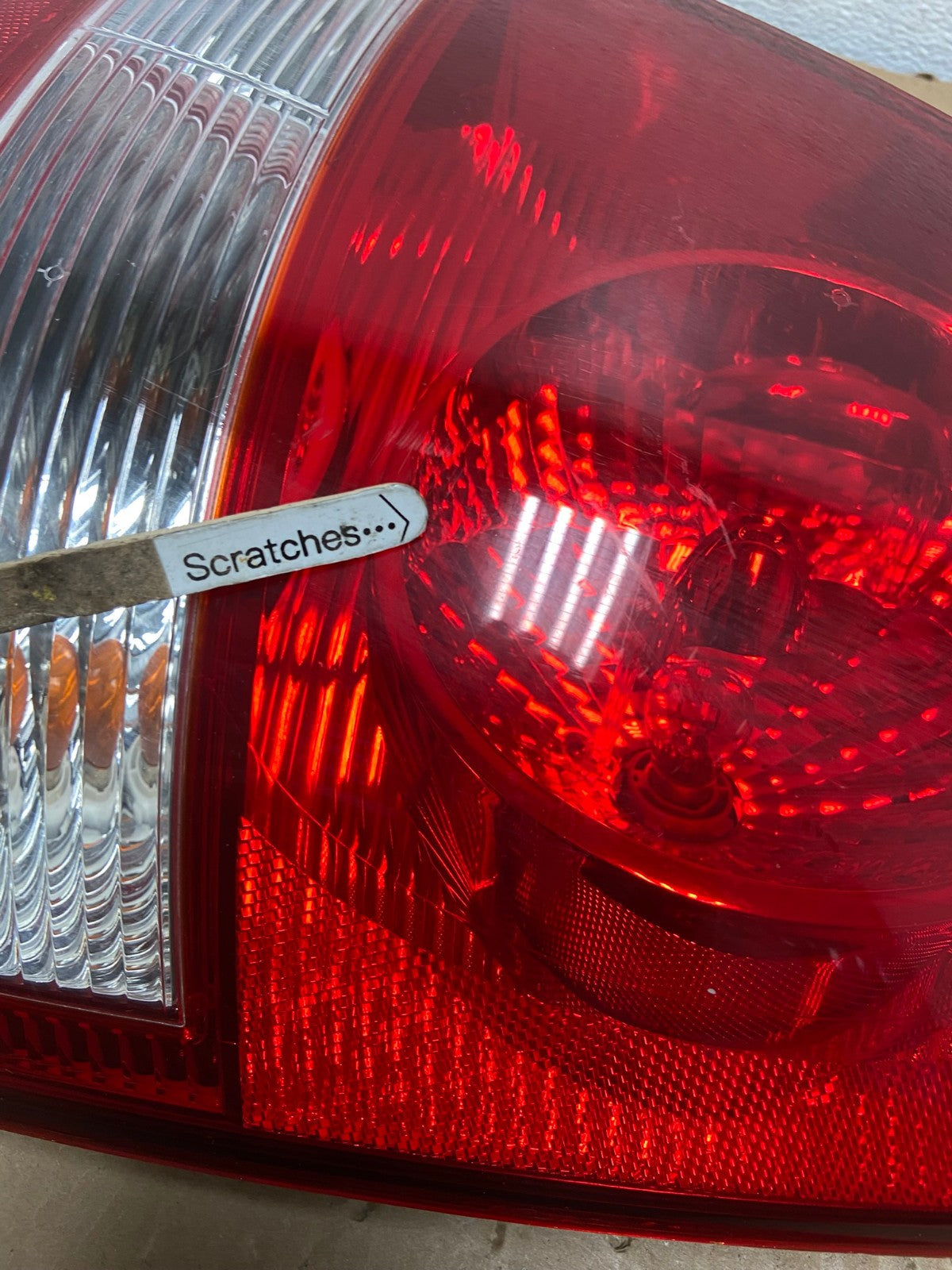 2003 to 2006 Kia Sorento Right Passenger RH Side Tail Light AD8118 LK3