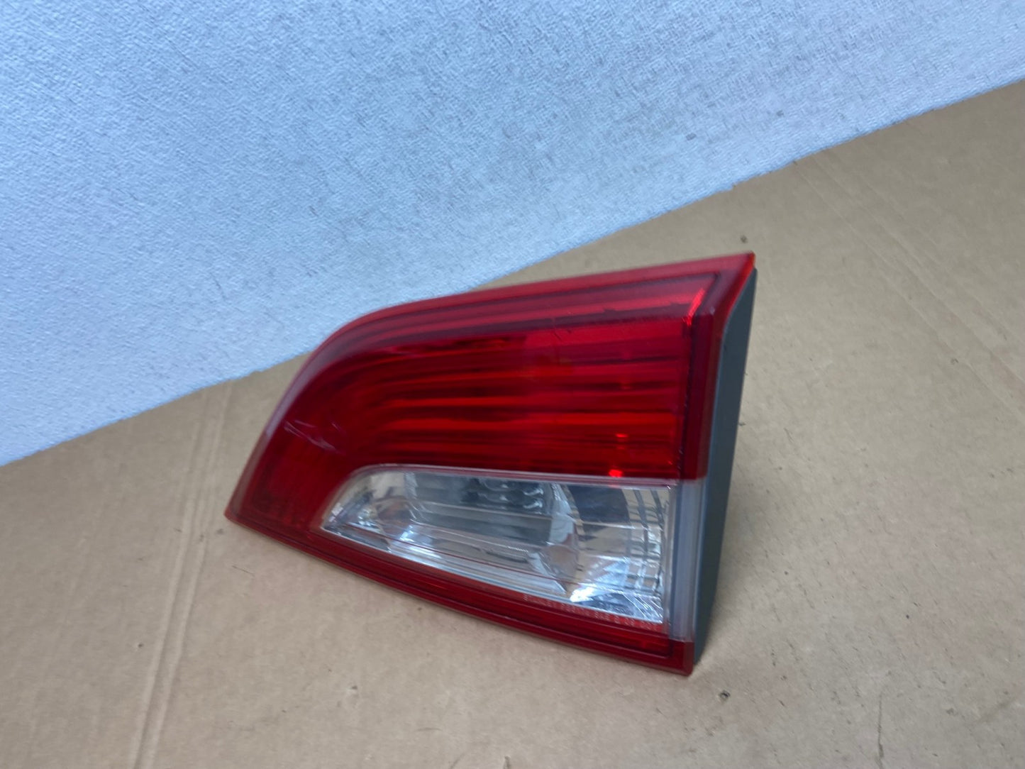 2011 - 2017 Nissan Quest Right Passenger Rh Side Inner Tail Light AD2606 LK1