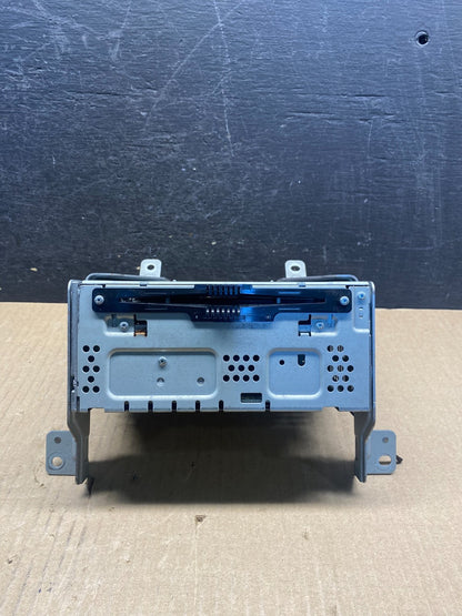 2016 2017 Ford Taurus Radio Stereo CD Player Receiver AM FM Audio AG3844 DG0
