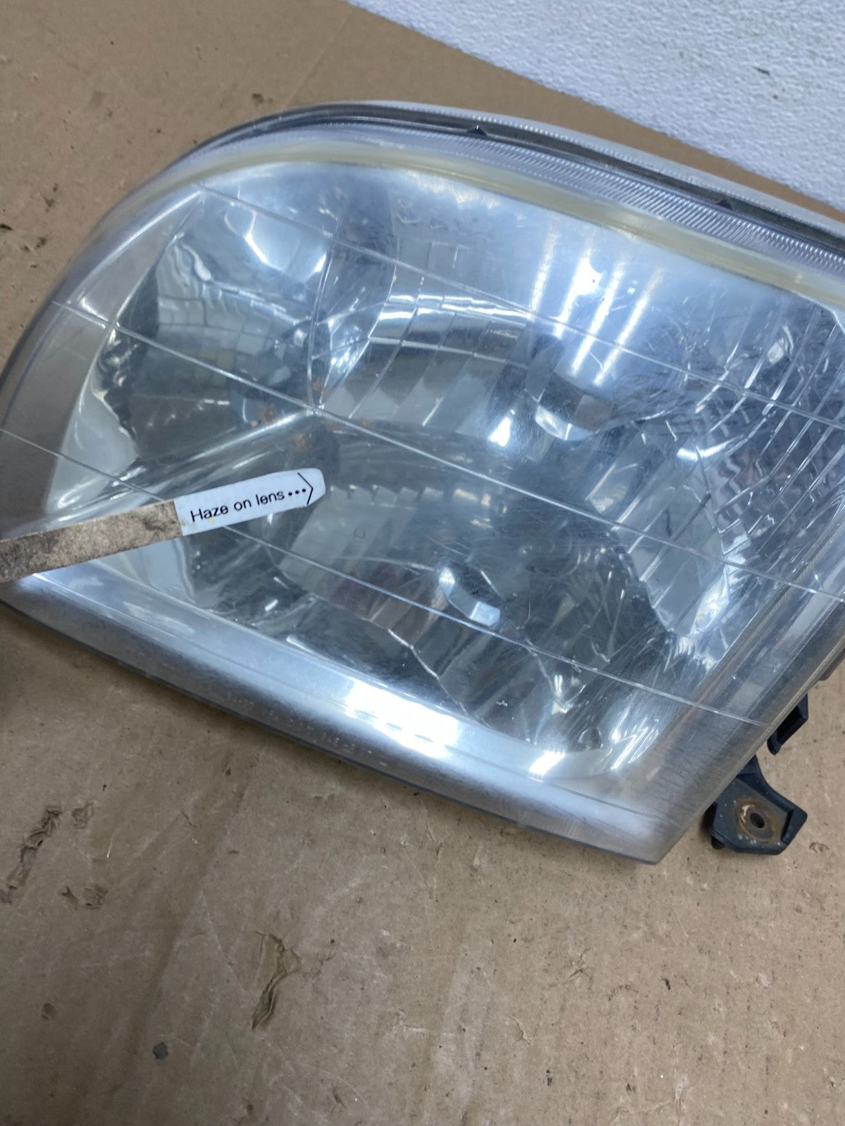 2000 - 2004 Toyota Tundra Left Driver LH Side Halogen Headlight AC5793 DW4