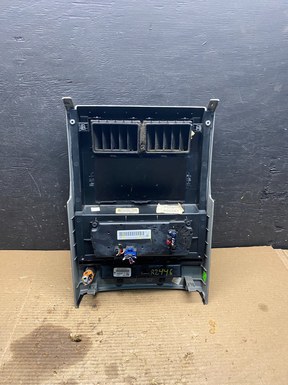 2008 to 2012 Jeep Liberty Dash Climate Temperature Control Radio Bezel r2446 DG6