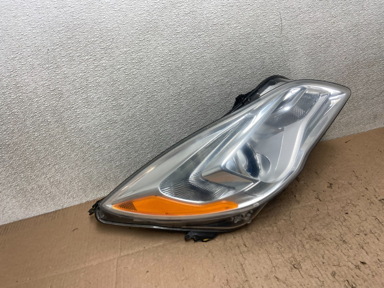 2014 to 2017 Buick Regal Right Passenger RH Side Headlight OEM Y4954 DG2