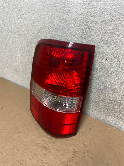 2004 to 2008 Ford F150 F-150 Left Driver LH Side Tail Light AH9448 LK1