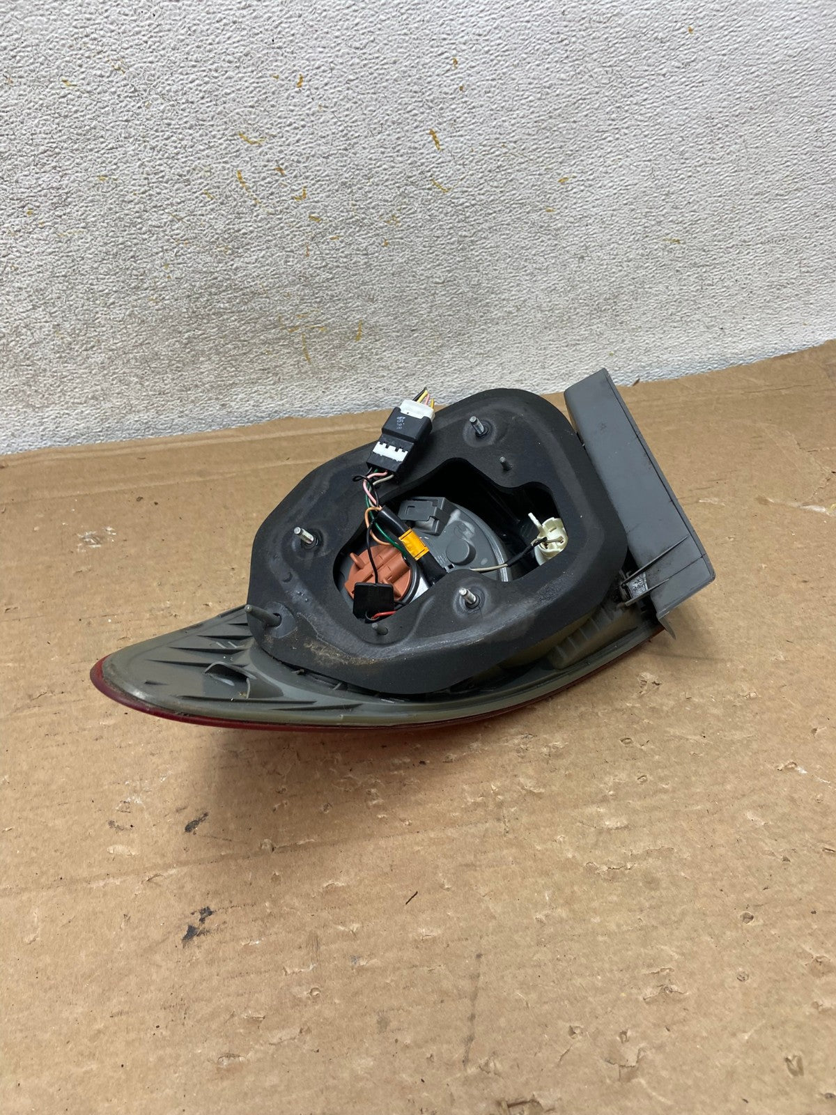 2007 to 2010 Hyundai Elantra Sedan Left Driver Side Tail Light AH8402 LK5