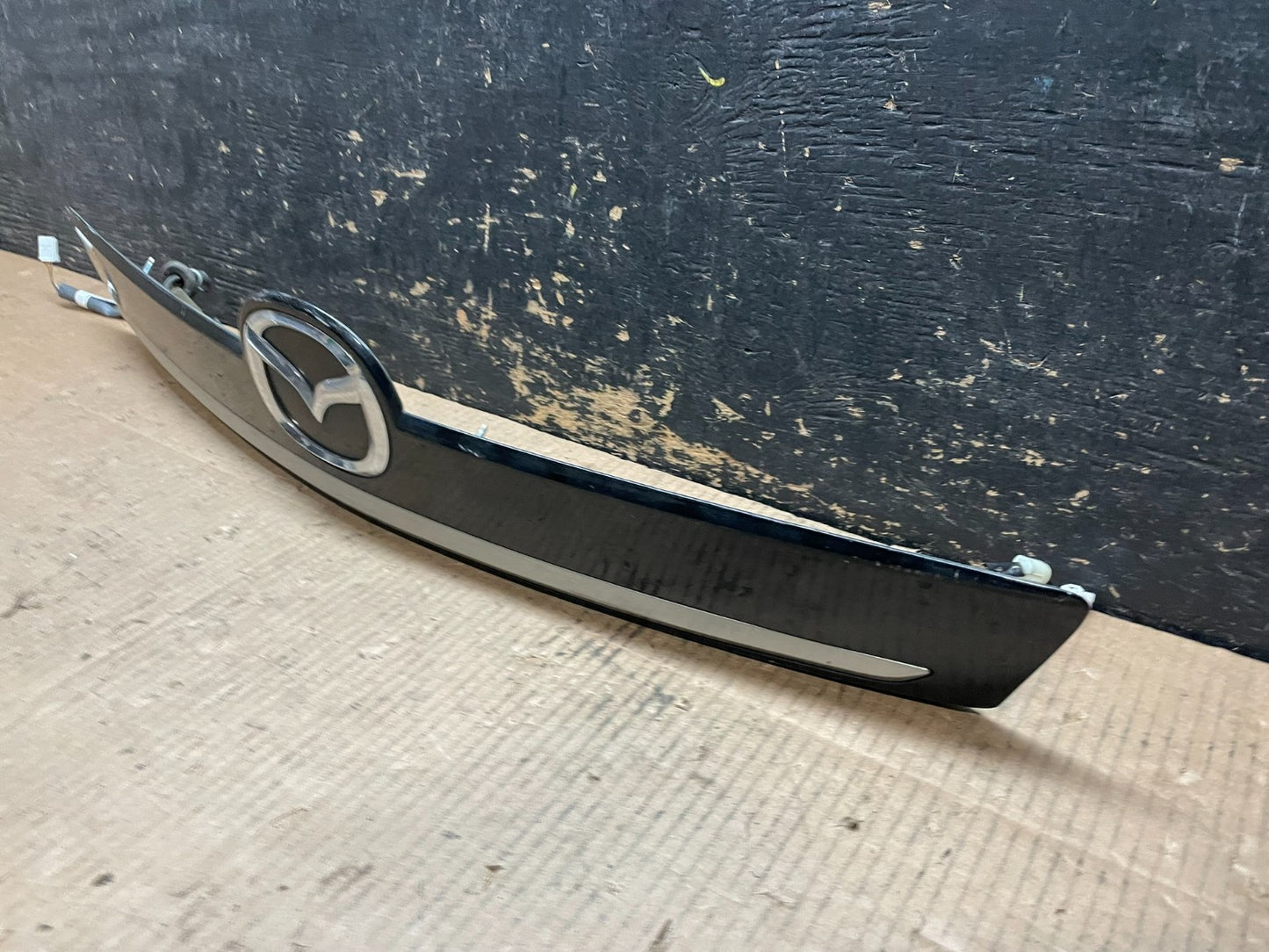 2007-2014 Mazda CX-9 Trunk Lid Garnish Panel Molding Trim Backup Camera Y6267 DG2