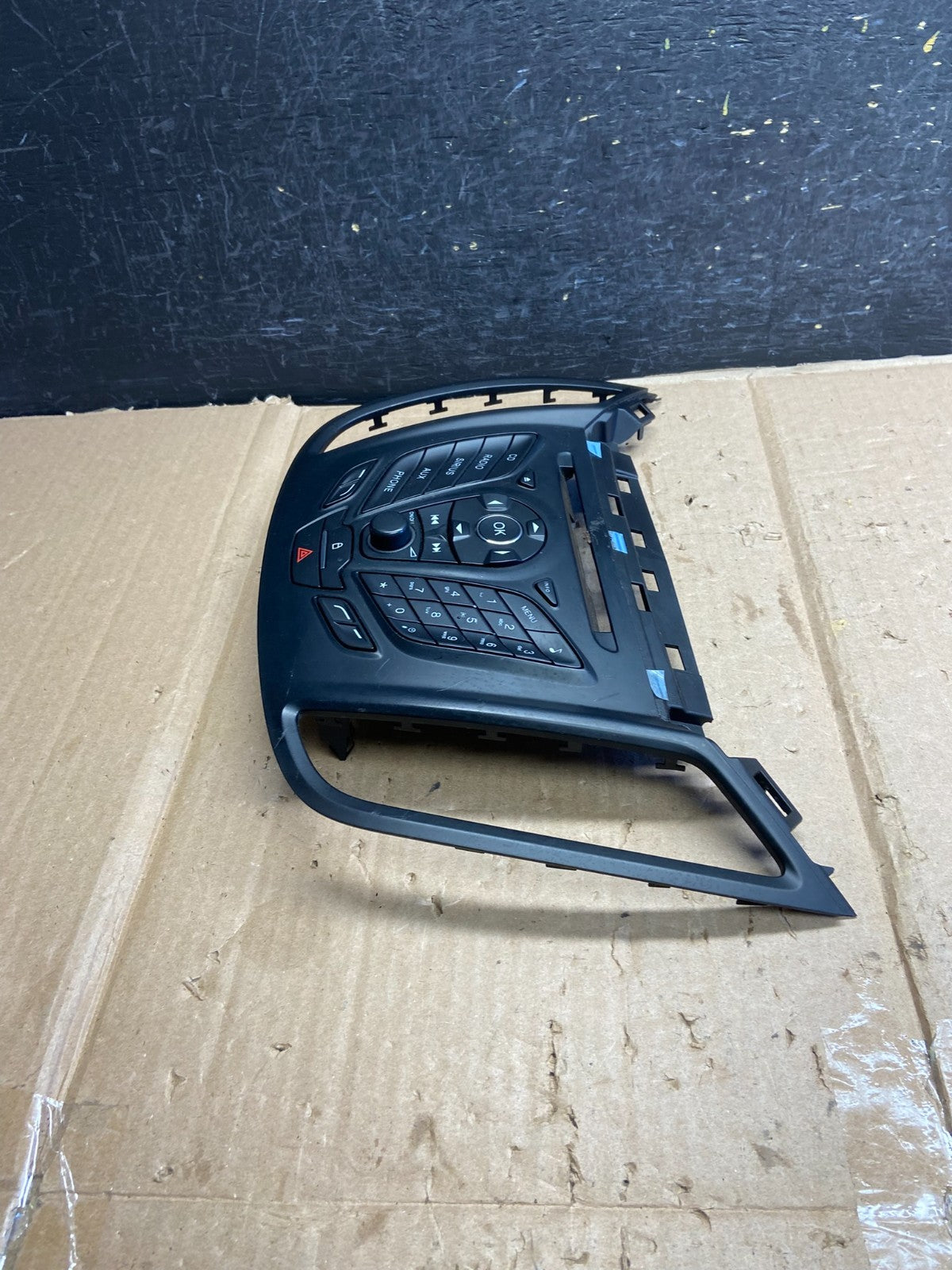 2013 to 2016 Ford Escape Dash Radio Control Panel Air Vent Bezel ai2718 DG2