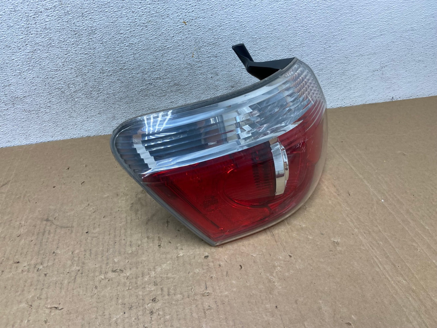 2007 to 2012 GMC Acadia Tail Light Left Side Driver Lh AG0539 LK2