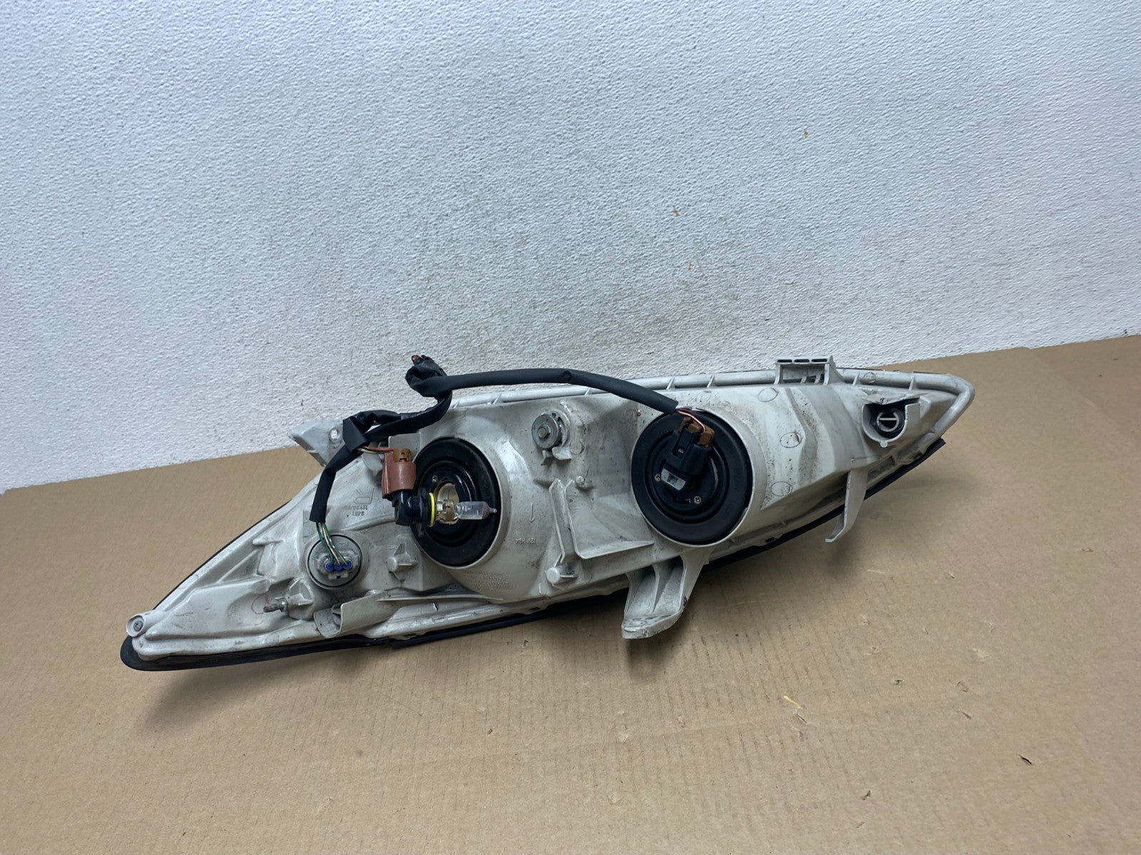 2002 to 2004 Toyota Camry Halogen Headlight Right Passenger Rh AG5841 DW5