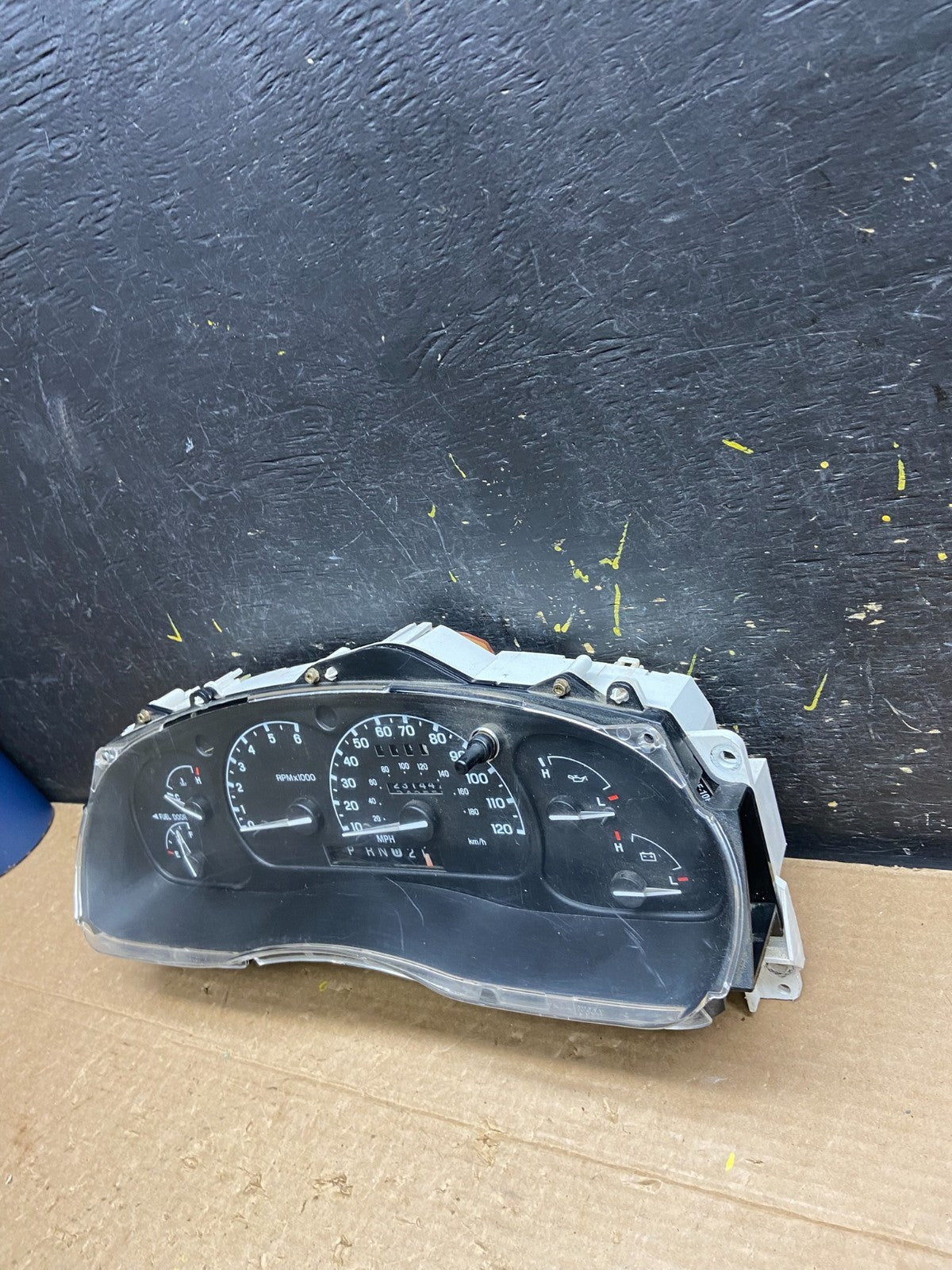 2001 2002 2003 Ford Explorer Speedometer Cluster Gauge Oem w3100 DG3