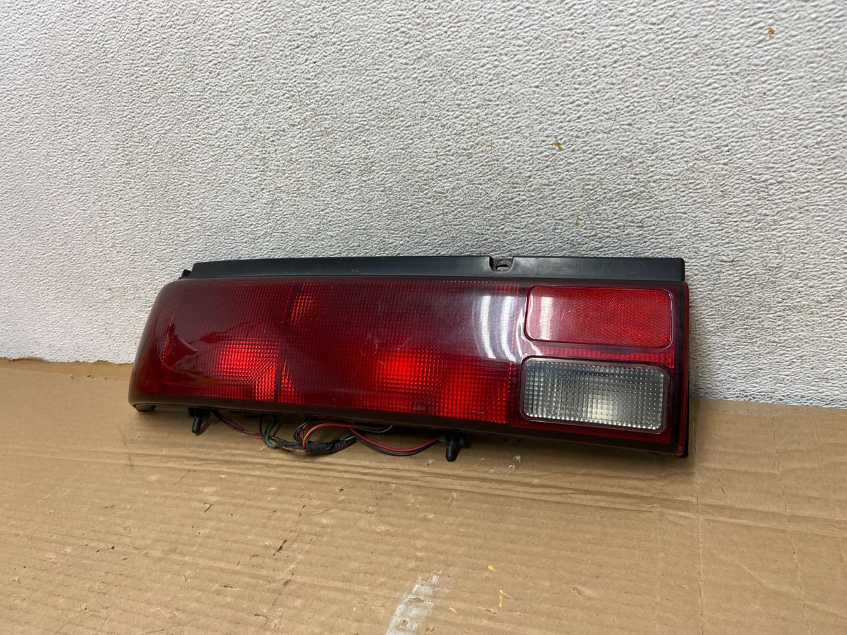 1992 to 1994 Geo Metro Left Driver Side Tail Light AG9031 PS2