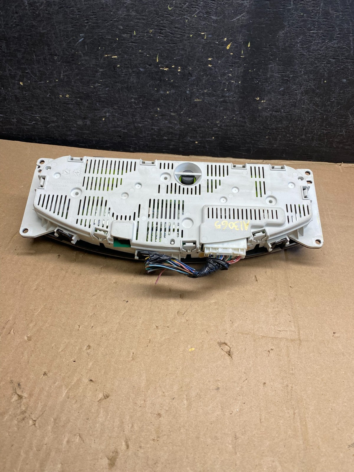 2005 to 2007 Nissan Xterra Frontier Speedometer Cluster Gauge AI3065 DG4