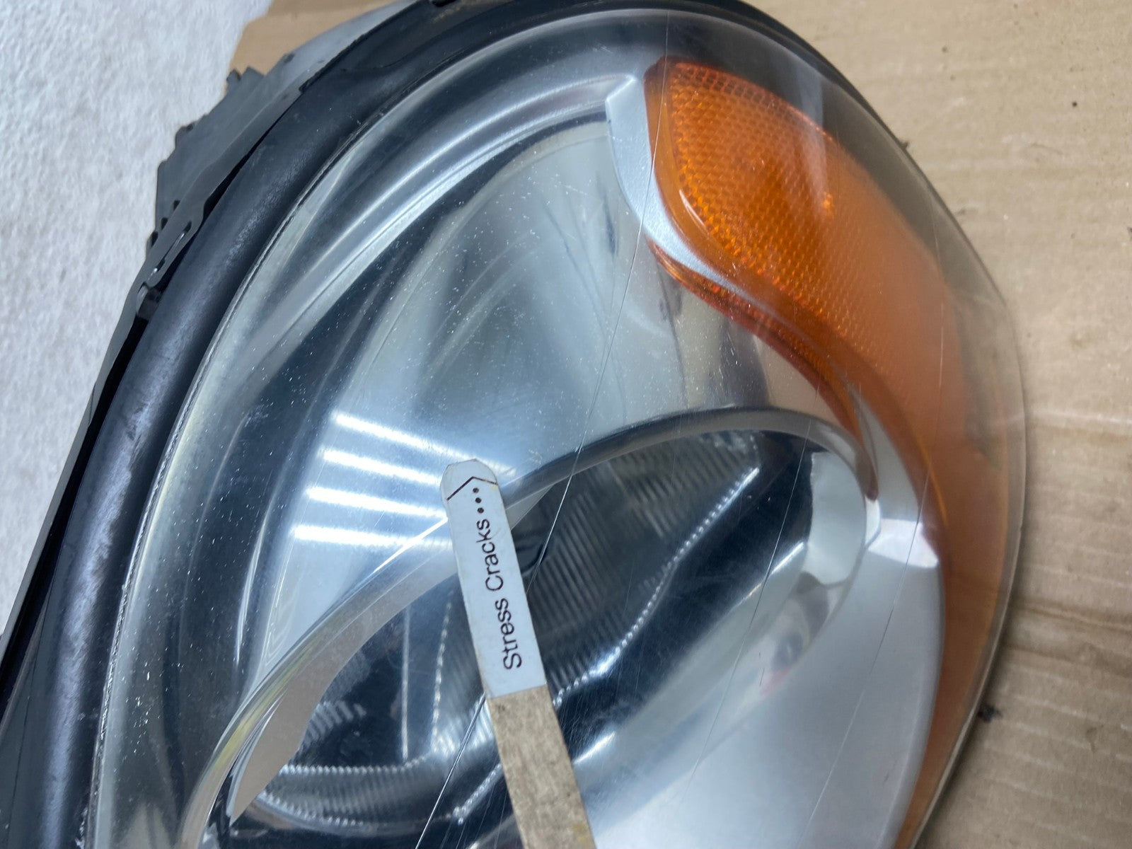 2003-2006 Volvo XC90 Left Driver Side Headlight Xenon Hid AE9000 LK4