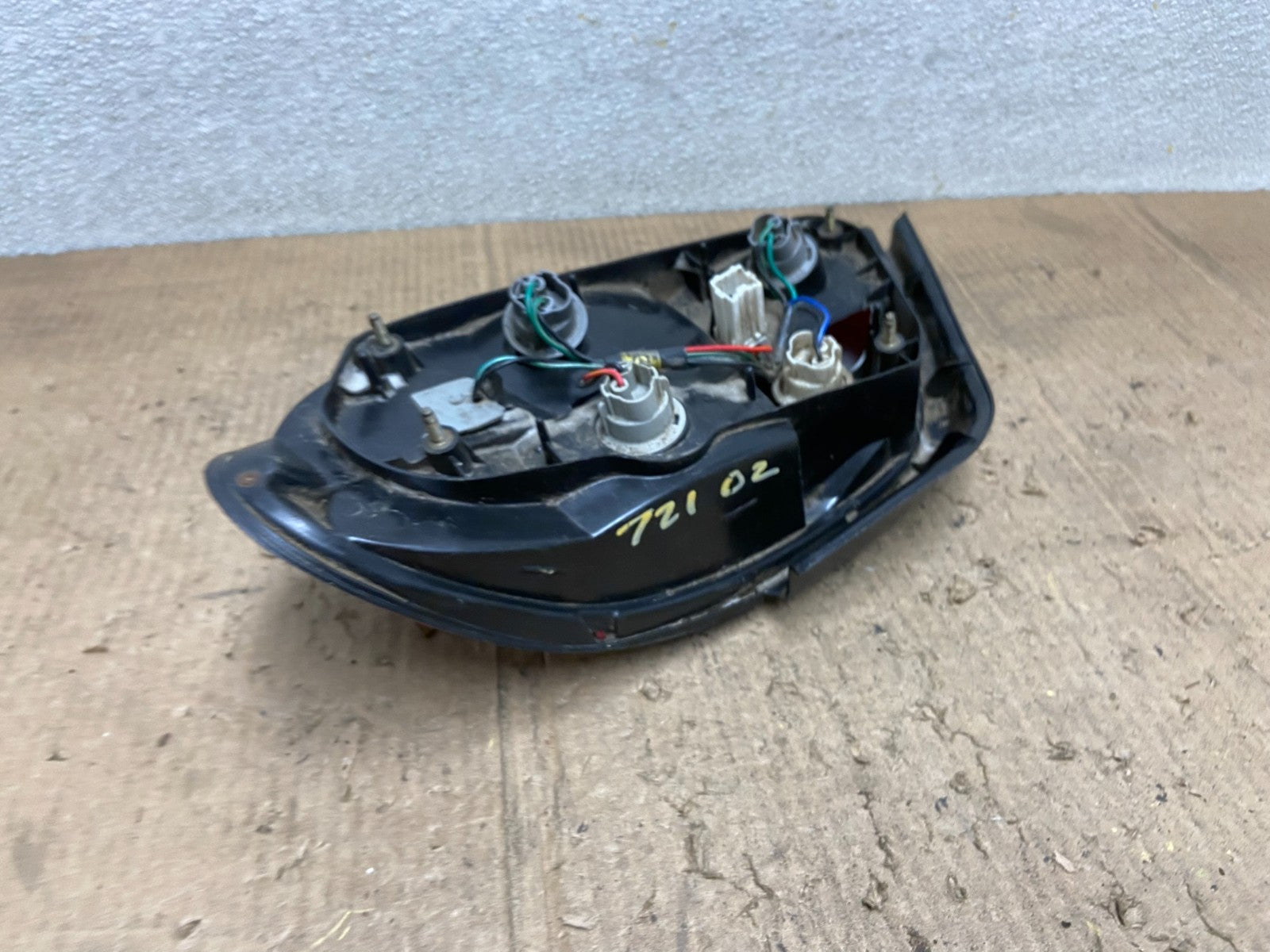 1996 1997 1998 Hyundai Elantra Sedan Left Driver LH Tail Light Oem AA8569 DW4