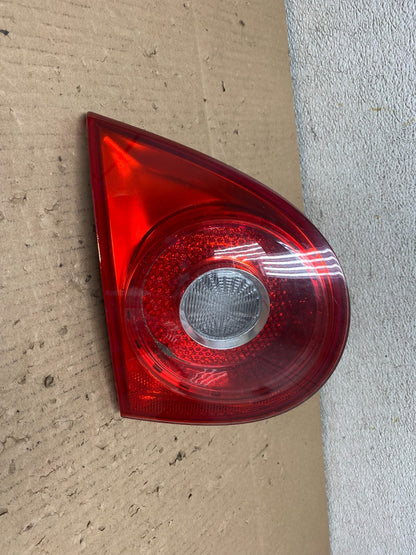 2006-2009 Volkswagen Golf Left Driver Lh Side Tail Light Inner Trunk L7368 DG0