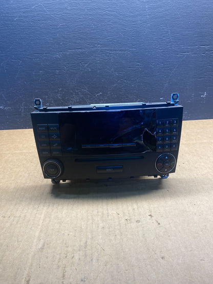 2005 2006 2007 Mercedes W203 C230 C240 Head Radio CD Player Stereo AG1688 DG0