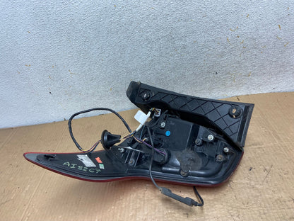 2016 -2019 Ford Explorer Right Passenger Side Rh Tail light AI8267 LK6