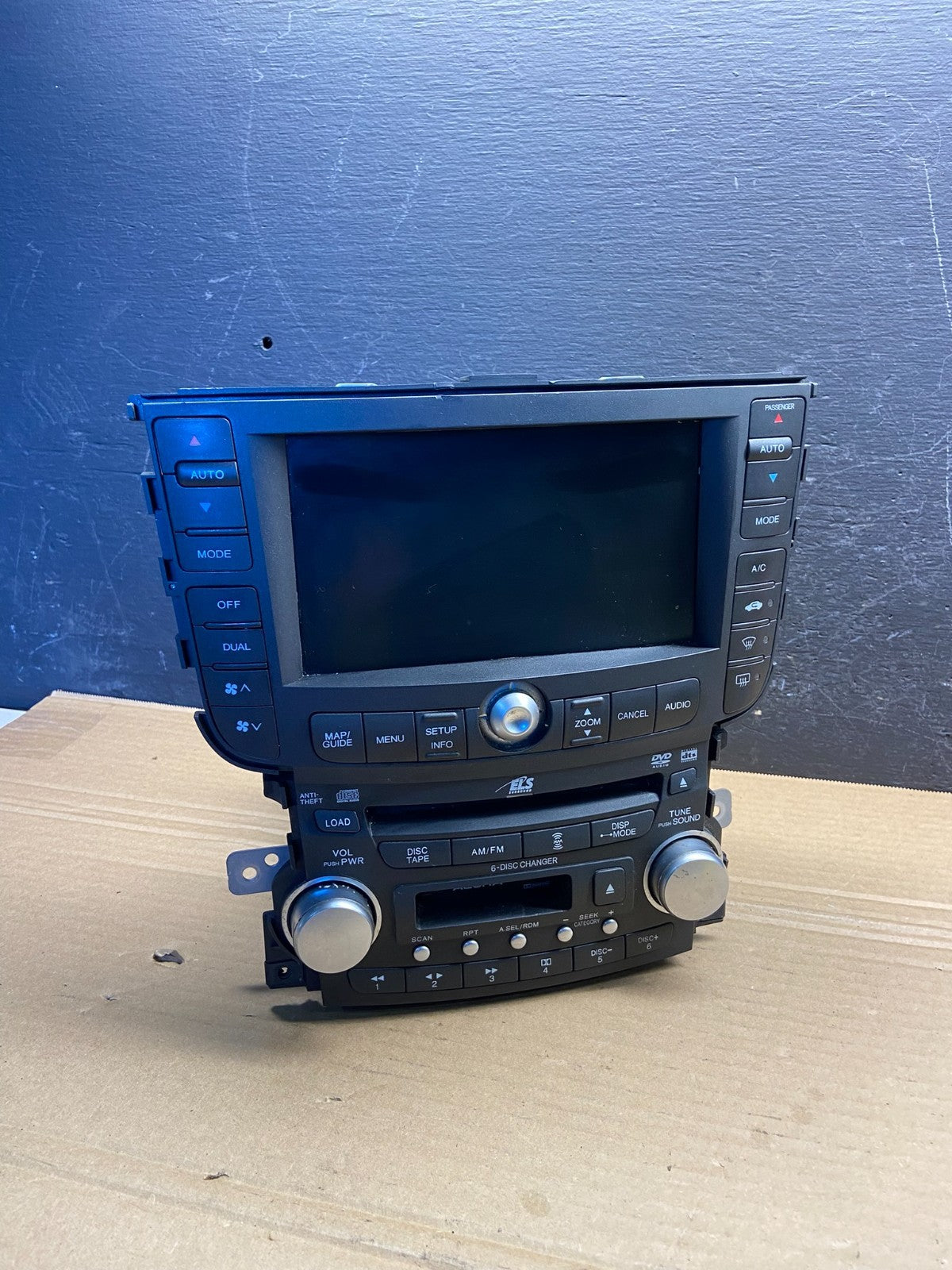 2004 2006 Acura TL CD Player Radio Climate Control AE4705 DG0