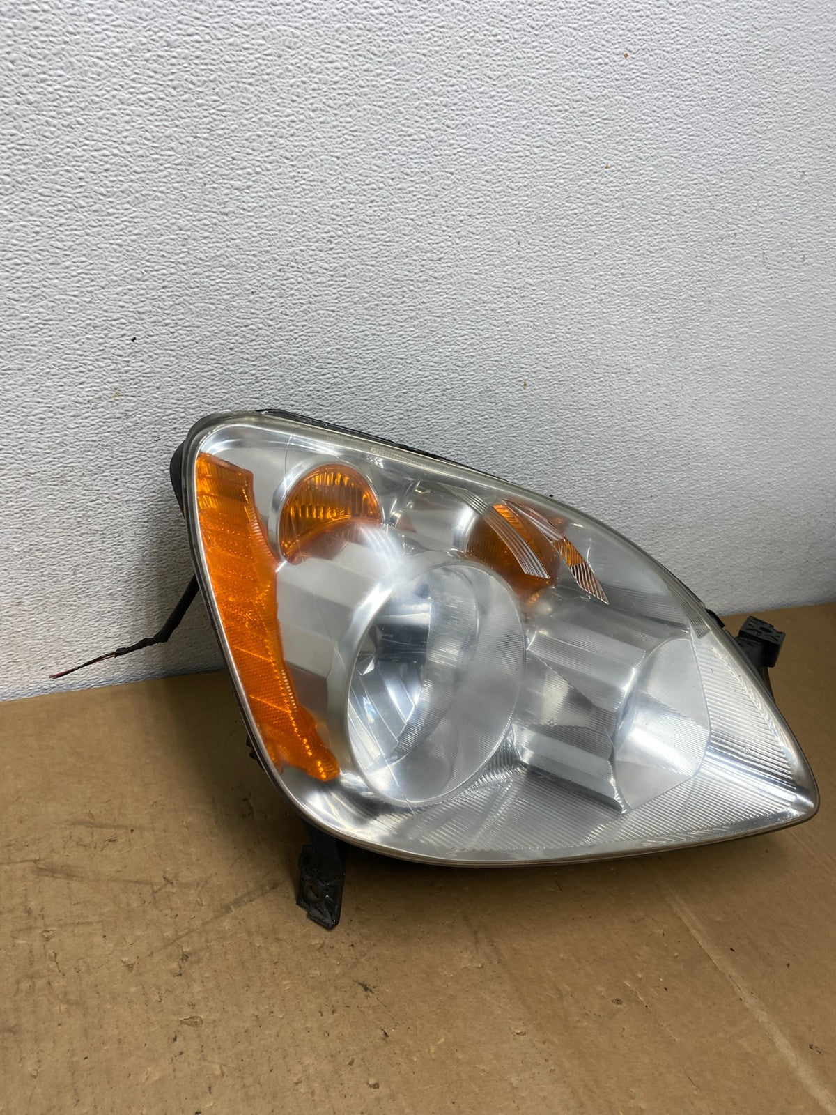 2005 -2006 Honda Crv Cr-v Halogen Headlight Right Passenger Rh AC8600 DW2