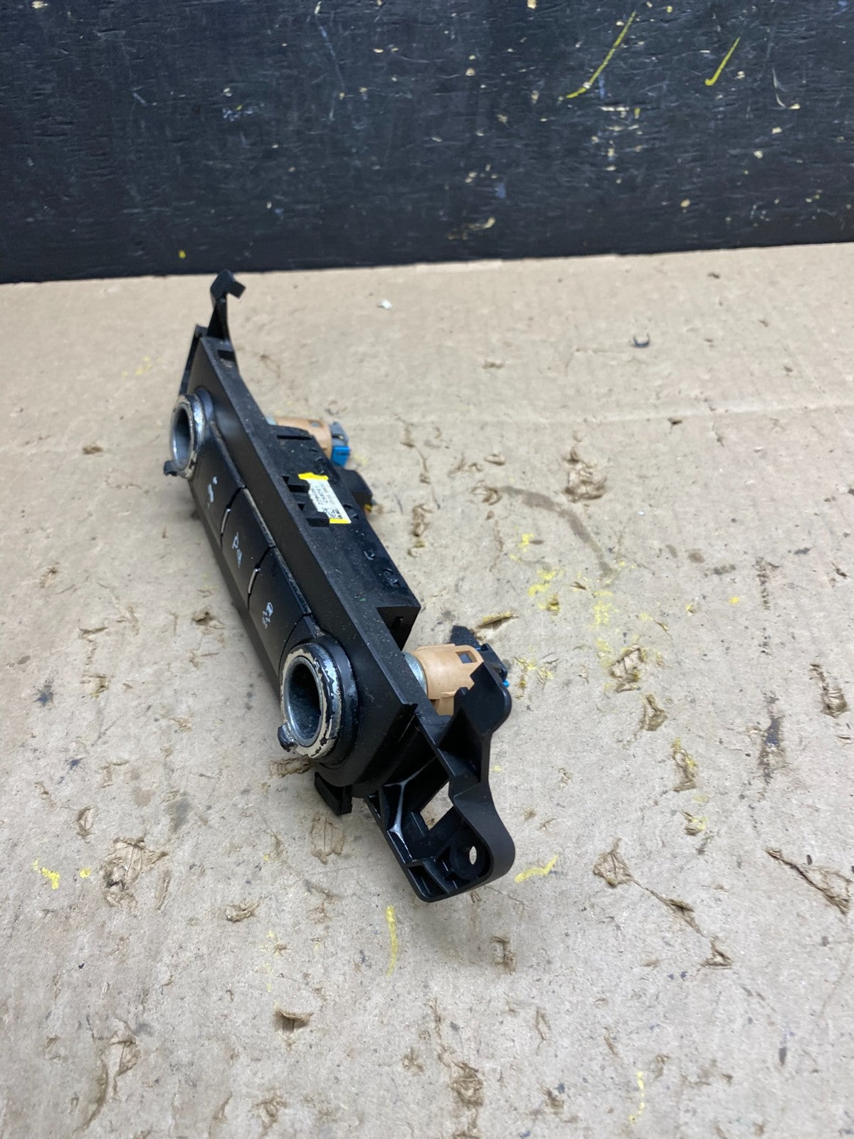 2007-2014 Chevrolet Tahoe Silverado Yukon Pedal Traction Control Switch u5213 DG2