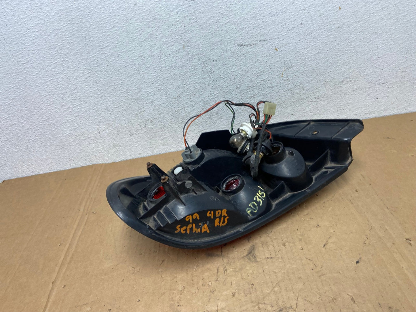 1998 to 2001 Kia Sephia Right Passenger RH Side Tail Light AD3151 LK7
